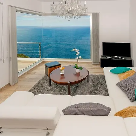 Maiquetia Villa Santa Ursula (Tenerife)